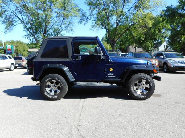★★★ 2006 Jeep Wrangler Sport 4x4 / 6 Speed Manual! ★★★ - cars &... for sale in Grand Forks, MN – photo 5