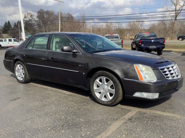 2008 Cadillac DTS! Loaded! Sharp! - - by dealer for sale in Ortonville, OH – photo 7