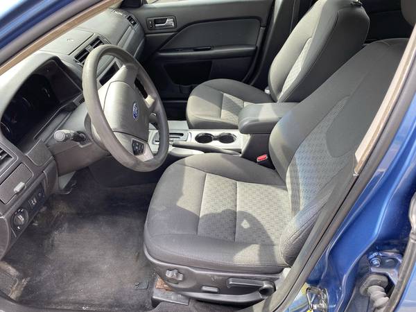 2010 Ford Fusion SE ) - - by dealer - vehicle for sale in Niagara Falls, NY – photo 6