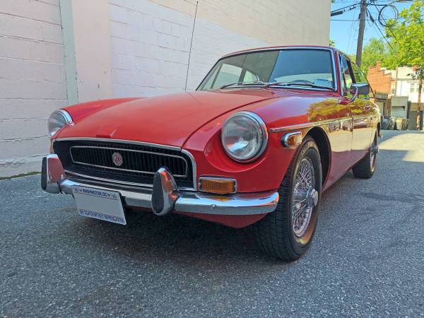 1972 MG B GT - cars & trucks - by owner - vehicle automotive sale for sale in Washington, VA – photo 24