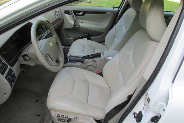 2006 Volvo V70 Turbo Wagon LOW MILES for sale in Other, PA – photo 12