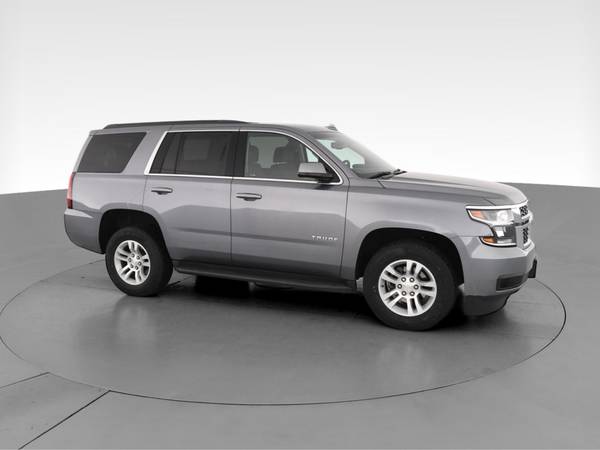 2018 Chevy Chevrolet Tahoe LS Sport Utility 4D suv Gray - FINANCE -... for sale in Rockford, IL – photo 14
