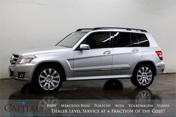Sporty Style! 2012 Mercedes GLK350 4MATIC w/Nav & BIG Panoramic for sale in Eau Claire, WI – photo 8