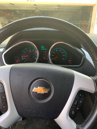 2012 chevy traverse LT for sale in Round Lake, IL – photo 7
