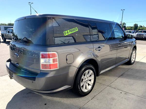2010 Ford Flex 4dr SE FWD - cars & trucks - by dealer - vehicle... for sale in Chesaning, MI – photo 3