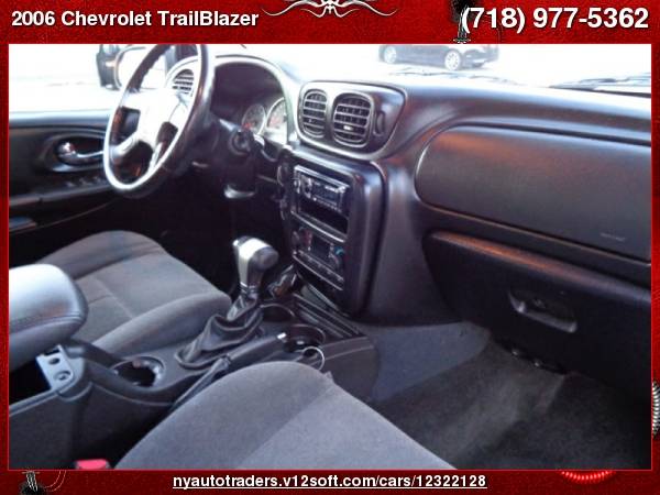 2006 Chevrolet TrailBlazer 4dr 4WD LT for sale in Valley Stream, NY – photo 18