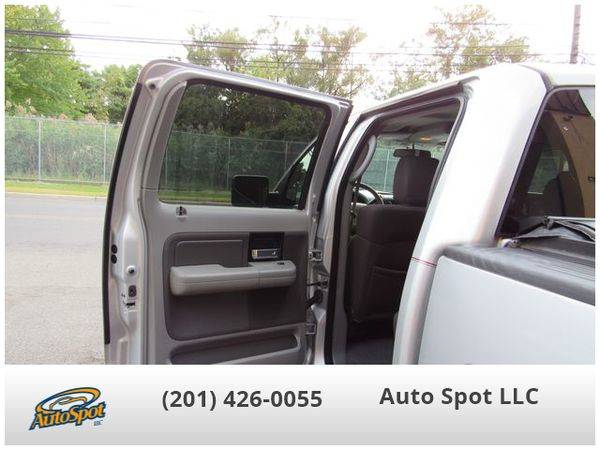 2006 Ford F150 SuperCrew Cab XLT Pickup 4D 6 1/2 ft EZ-FINANCING! for sale in Garfield, NJ – photo 22