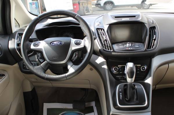 2013 Ford C-Max Hybrid SE - cars & trucks - by dealer - vehicle... for sale in Crestwood, OH – photo 18