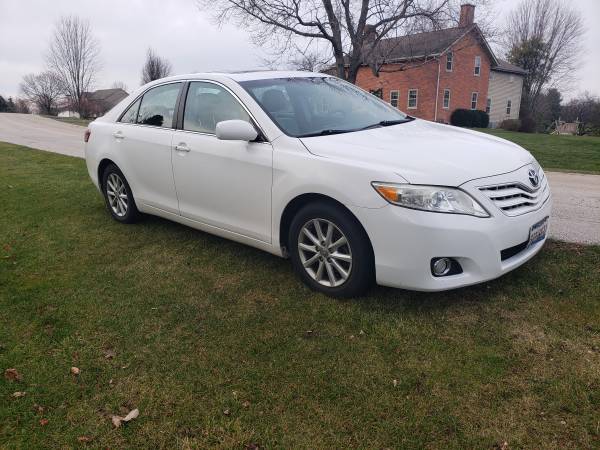 2011 camry - cars & trucks - by owner - vehicle automotive sale for sale in St. Charles, IL – photo 3