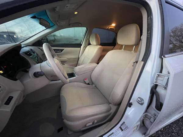 2014 Altima 43k miles - cars & trucks - by owner - vehicle... for sale in Albuquerque, NM – photo 7