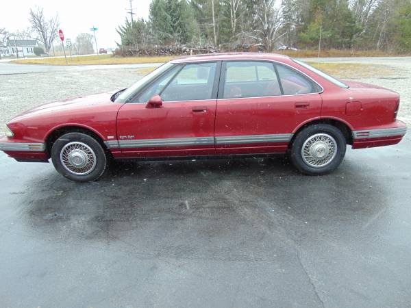 LOW MILES PER YEAR!!1992 OLDSMOBILE EIGHTY-EIGHT ROYALE - cars &... for sale in CHURUBUSCO, IN, IN – photo 2