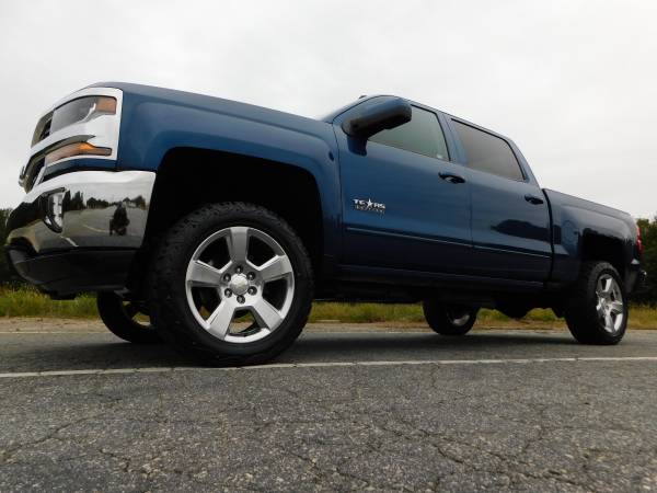 1 OWNR 3.5" LIFTED 16 CHEVY SILVERADO LT CREW 4X4 NEW 275/55/20... for sale in KERNERSVILLE, NC – photo 10