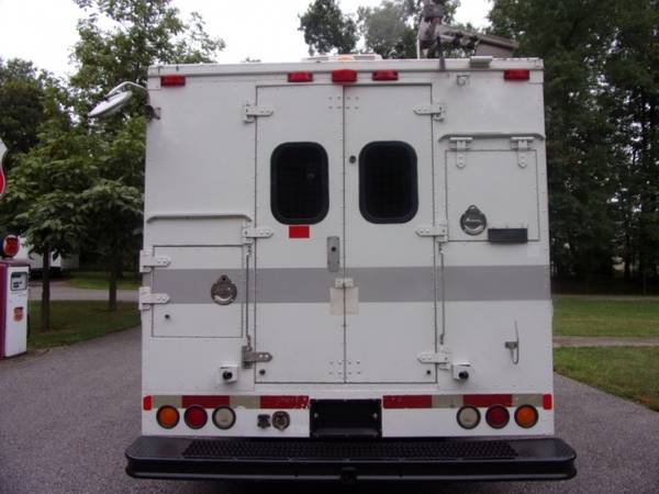 Splicing Van 05 GMC Cutaway Van ONLY 47576 Miles for sale in cumberland val, PA – photo 4