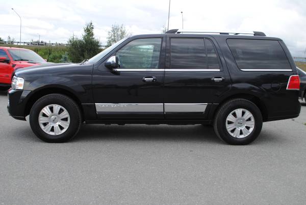 2014 Lincoln Navigator, Leather, Navi, TV, Sunroof, 4x4, Clean!!! -... for sale in Anchorage, AK – photo 2