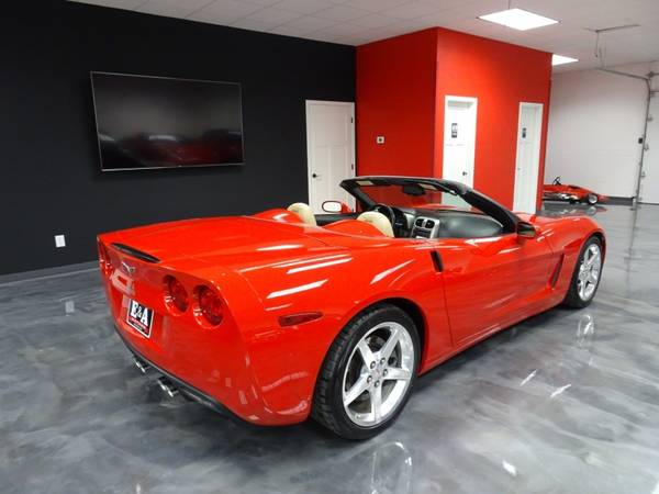 2005 Chevrolet Corvette Convertible *Only 33k* - cars & trucks - by... for sale in Waterloo, WI – photo 13