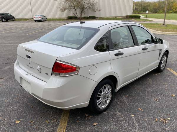 2008 FORD FOCUS SE Automatic with 88K miles - cars & trucks - by... for sale in Crystal Lake, IL – photo 5