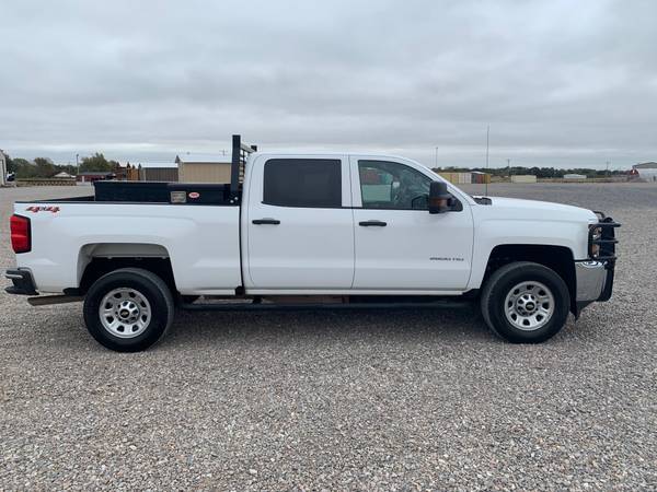 2019 CHEVROLET K2500 CREW CAB GAS 4WD *47K MILES* - cars & trucks -... for sale in Noble, OK – photo 7