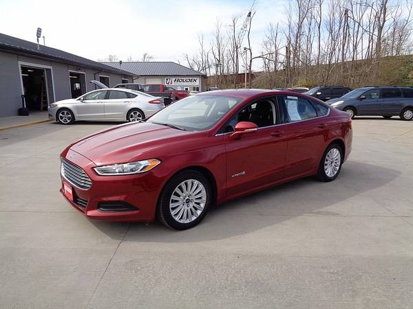 2014 Ford Fusion Hybrid 4d Sedan SE - - by dealer for sale in Marion, IA – photo 3