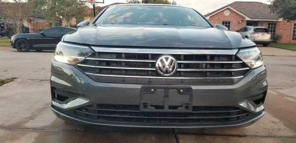 VOLKSWAGEN JETTA 2019 - cars & trucks - by owner - vehicle... for sale in Brownsville, TX – photo 2
