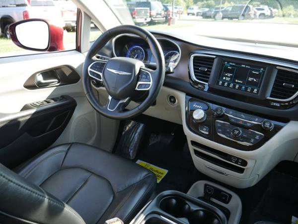 2019 Chrysler Pacifica Touring L for sale in Hudson, MN – photo 17