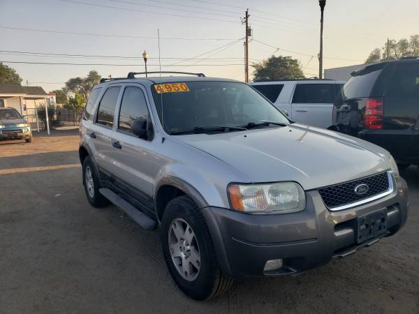 2004 FORD ESCAPE XLT 4X4 - cars & trucks - by dealer - vehicle... for sale in Sparks, NV