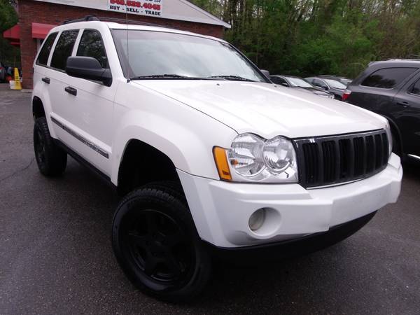 2005 Jeep Grand Cherokee LIMITED 4X4 - - by dealer for sale in Roanoke, VA – photo 2