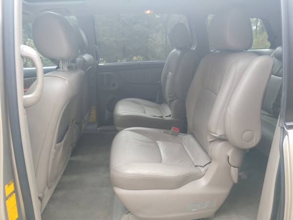 2006 Toyota Sienna XLE Limited leather All Wheel Drive for sale in Pittsburgh, PA – photo 11