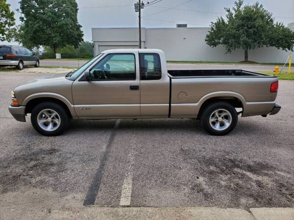 2001 Chevrolet S-10 204,876 Miles Gray - cars & trucks - by dealer -... for sale in Raleigh, NC – photo 6