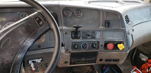 Semi Truck daycab (528K miles) (Freightliner parts) for sale in TAMPA, FL – photo 9