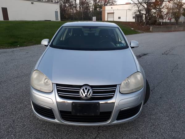 Volkswagen Jetta 2005,5speed stick 5cyl,1owner,new stickers,runs... for sale in Folcroft, PA – photo 3