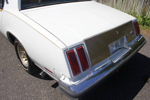 Lot 126 - 1979 Oldsmobile Cutlass Hurst W-30 Lucky Collector Car for sale in NEW YORK, NY – photo 9