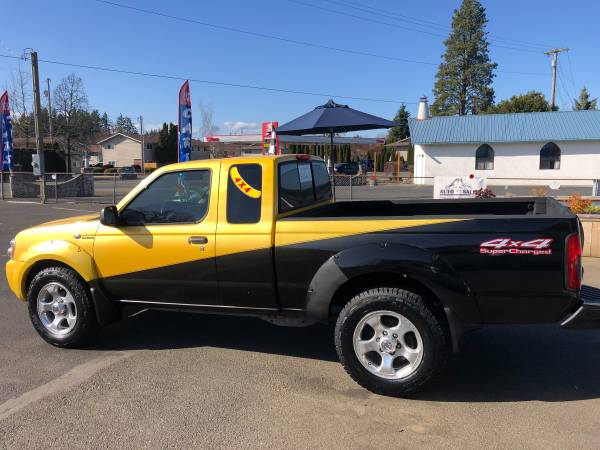 2001 Nissan Frontier SC King Cab 4x4 - - by dealer for sale in McMinnville, OR – photo 6