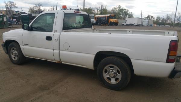 2001 CHEVROLET SILVERADO PICKUP (LOW MILES) - - by for sale in District Heights, District Of Columbia