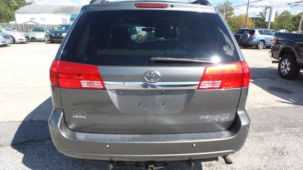 2004 Toyota Sienna XLE Limited 7 Passenger - cars & trucks - by... for sale in Upper Marlboro, District Of Columbia – photo 5