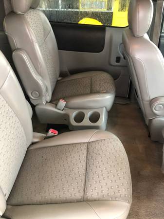 ***2006 Chevrolet Uplander LT**Mini van**3rd Row Seating***PRICE... for sale in Springfield, OR – photo 15