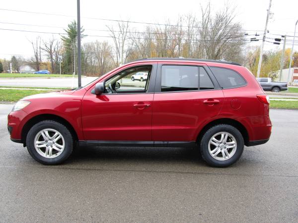 '12 Hyundai Santa Fe NEW TIRES & AWD ! - cars & trucks - by dealer -... for sale in Waterford, PA – photo 4