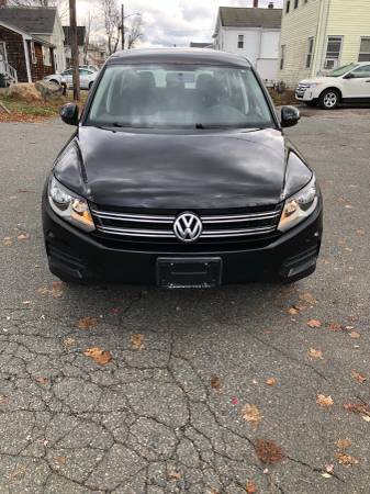 2012 Volkswagen Tiguan SE - cars & trucks - by owner - vehicle... for sale in Sharon, MA – photo 3