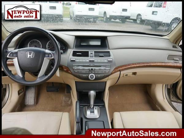 2009 Honda Accord Sdn EX-L for sale in Newport, MN – photo 11