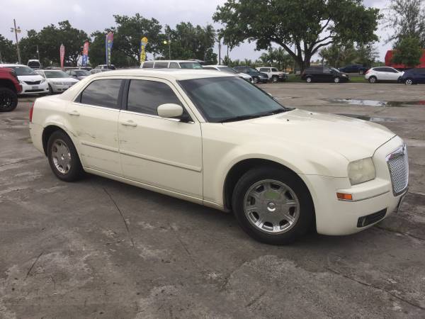 ♛ ♛ 2005 CHRYSLER 300 ♛ ♛ for sale in Other, Other – photo 4