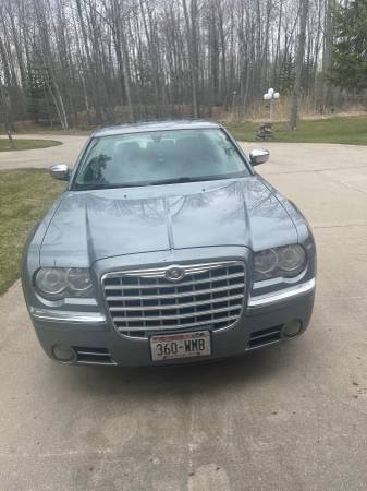 2006 Chrysler 300C AWD Hemi ( 5, 000 O B O) - - by for sale in Marinette, WI – photo 4