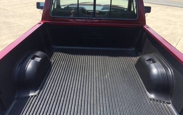 1991 Ford F150 XLT 4x4 Regular Cab #SPOTLESS for sale in PRIORITYONEAUTOSALES.COM, NC – photo 11