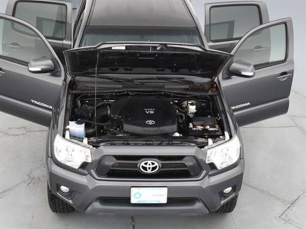 2013 Toyota Tacoma Double Cab PreRunner Pickup 4D 6 ft pickup GRAY - for sale in Chicago, IL – photo 4