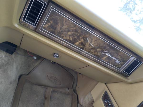 1977 Lincoln Mark V Rare Gold Moonroof - 6500 0bo for sale in Quakertown, PA – photo 9