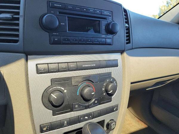 2005 Jeep Grand Cherokee Leather LOADED 4x4 - - by for sale in Derry, NH – photo 13