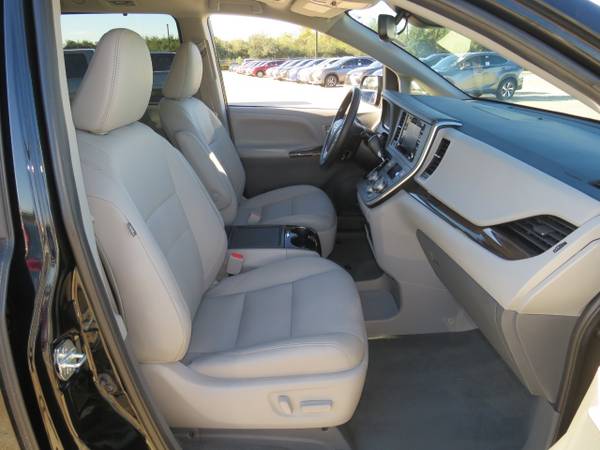 *2020* *Toyota* *Sienna* *XLE Automatic Access Seat FWD 7-Passenger*... for sale in Houston, TX – photo 18