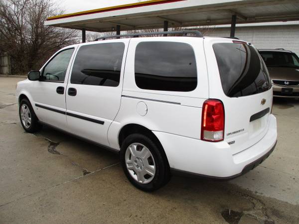 2008 Chevrolet Uplander LS Only 60, 000 actual miles! One owner! for sale in Kansas City, MO – photo 3