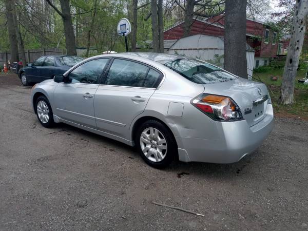 2010 Nissan Altima 120k auto runs great one owner for sale in south burlington, VT – photo 6