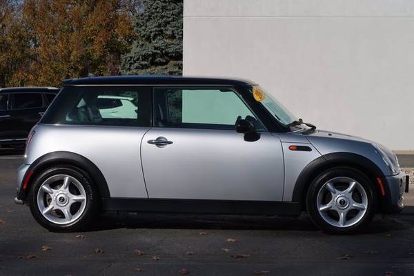 2005 Mini Cooper Hardtop Base - cars & trucks - by dealer - vehicle... for sale in Indianapolis, IN – photo 3