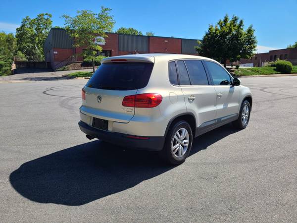 2012 Volkswagen Tiguan 4motion - cars & trucks - by owner - vehicle... for sale in Gainesville, District Of Columbia – photo 3