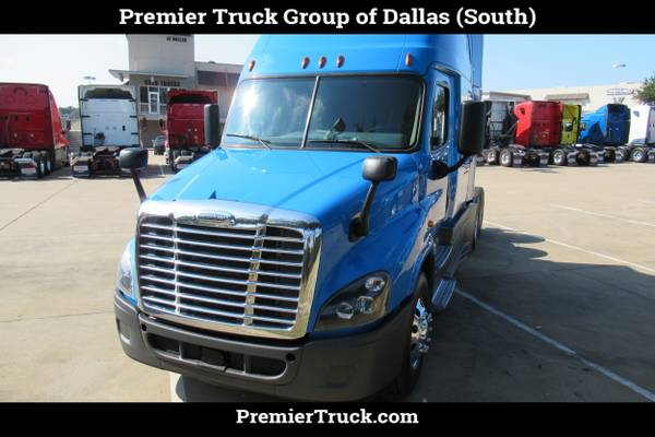 2017 *FREIGHTLINER* *Cascadia* *CA125SLP* Blue Deliv - cars & trucks... for sale in Dallas, TX